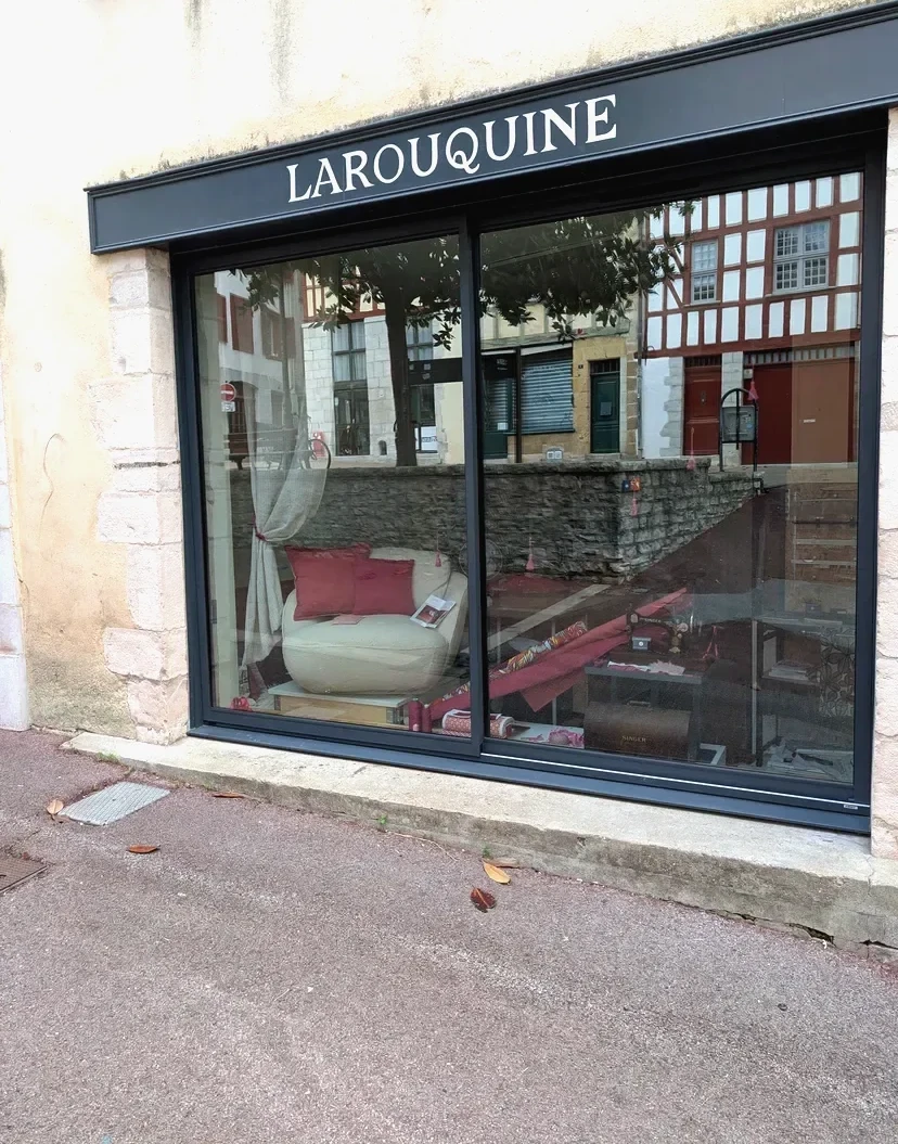 Devanture de l’atelier Larouquine à Bayonne
